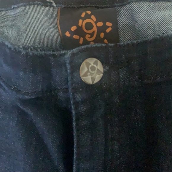 Women’s dark skinny jeans size 9 or 30 waist, like new - Picture 3 of 11